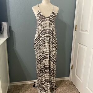 Lovestitch Monochrome Patterned Maxi Dress